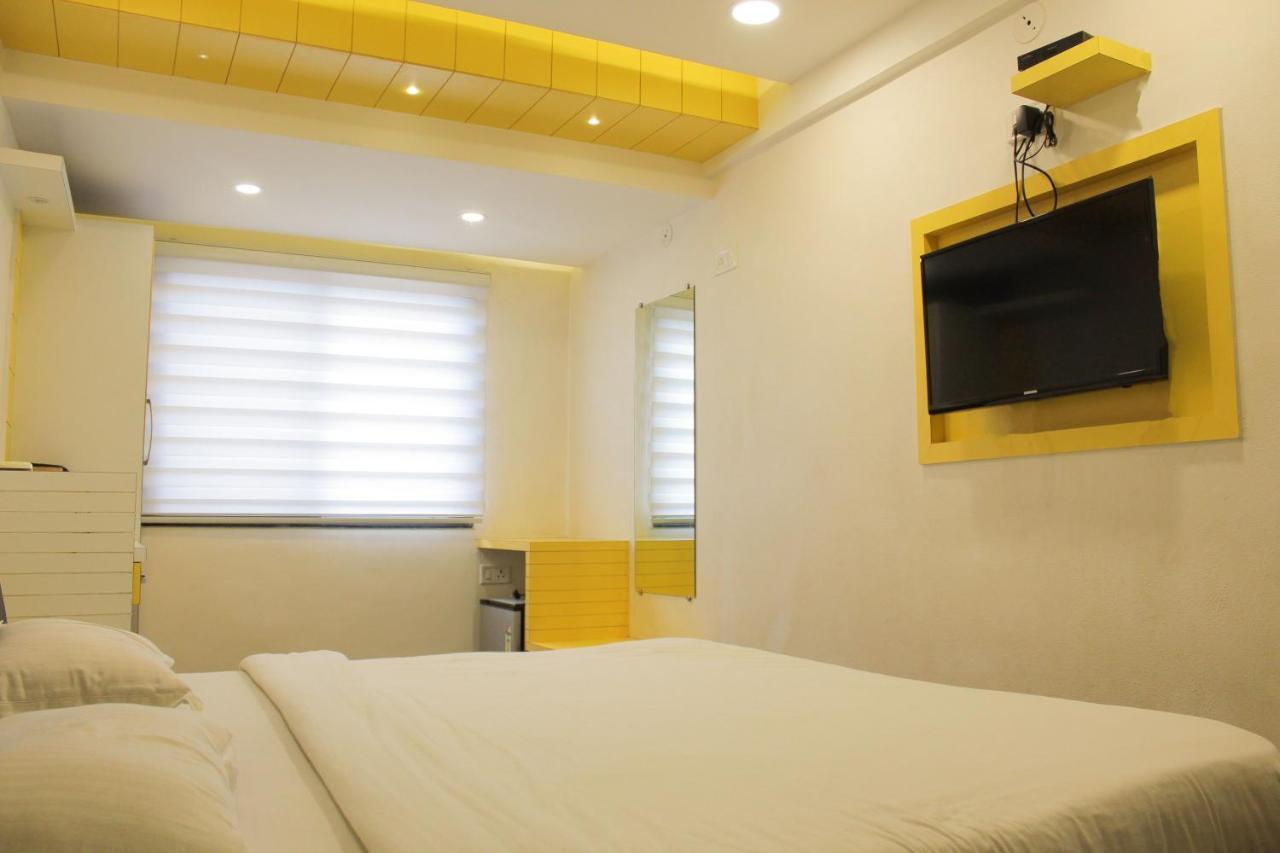 Hotel Maa Sharda Indore Exterior photo