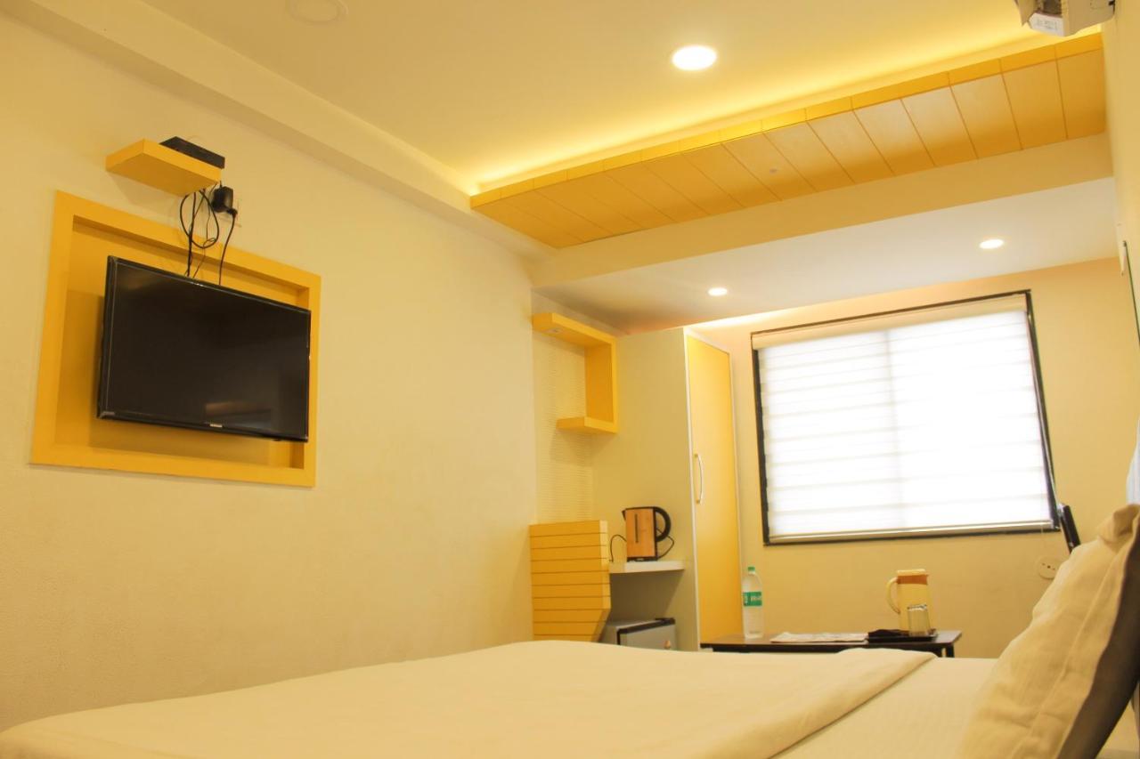 Hotel Maa Sharda Indore Exterior photo