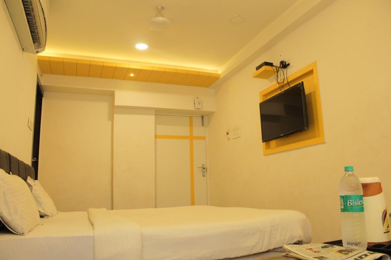 Hotel Maa Sharda Indore Exterior photo